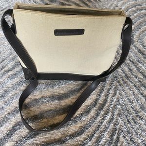 Stone Mountain leather and Jute handbag. Mint condition. Brand new